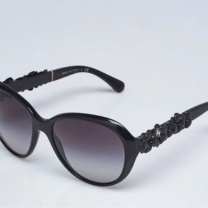 CHANEL Black Oversized Sunglasses with Floral Temple Accents